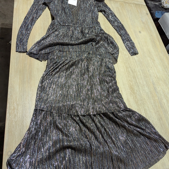Sabina Musayev Silver Sequin Plunge Gown - Picture 2 of 7